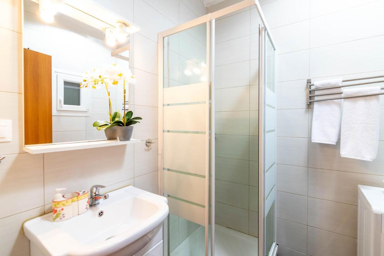 F & B Collection - 2 Bedroom Flat テッサロニキ エクステリア 写真